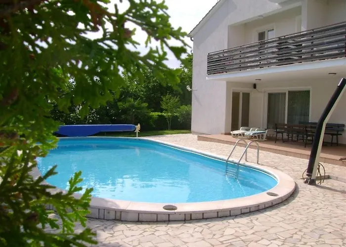 Apartment In Porec With Balcony, Air Conditioning, Wifi 819-2