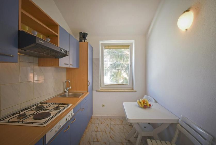 Apartment In With Balcony, Air Conditioning, Wifi 819-2